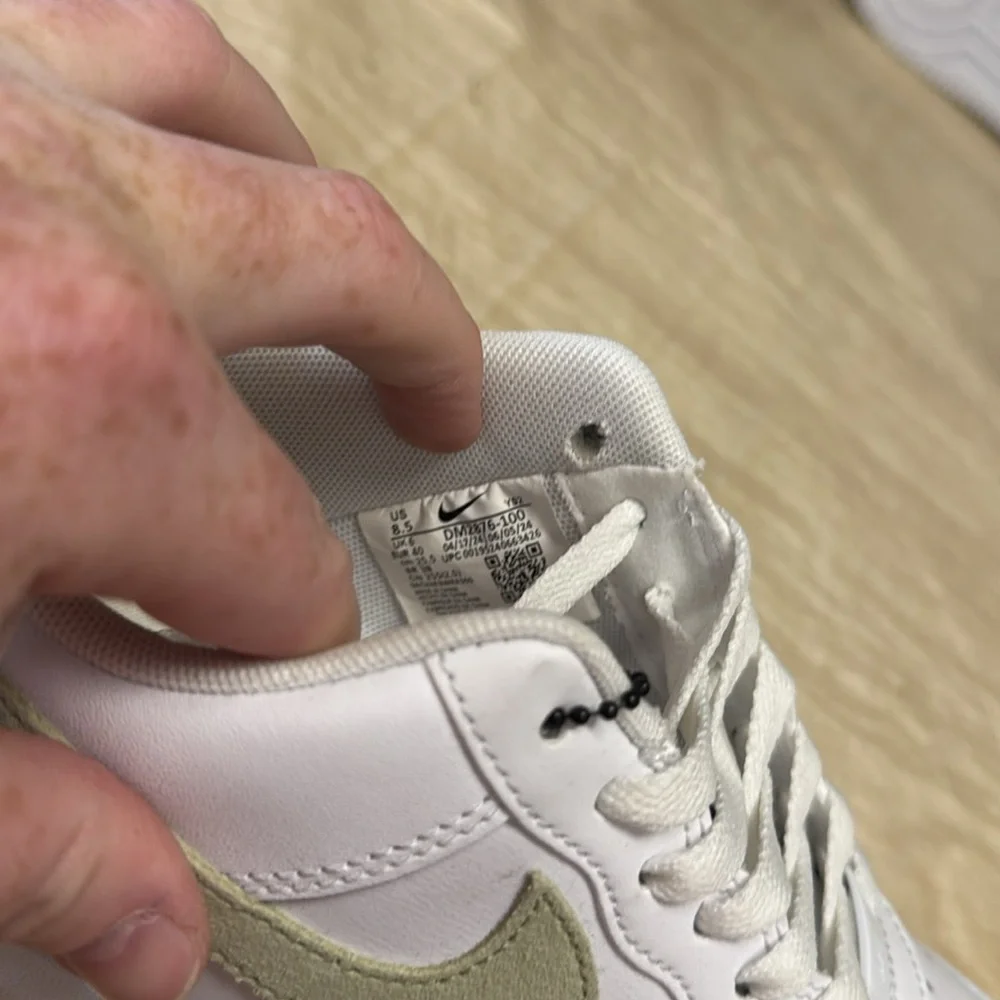 Nike Air Force 1 Low - W8.5
